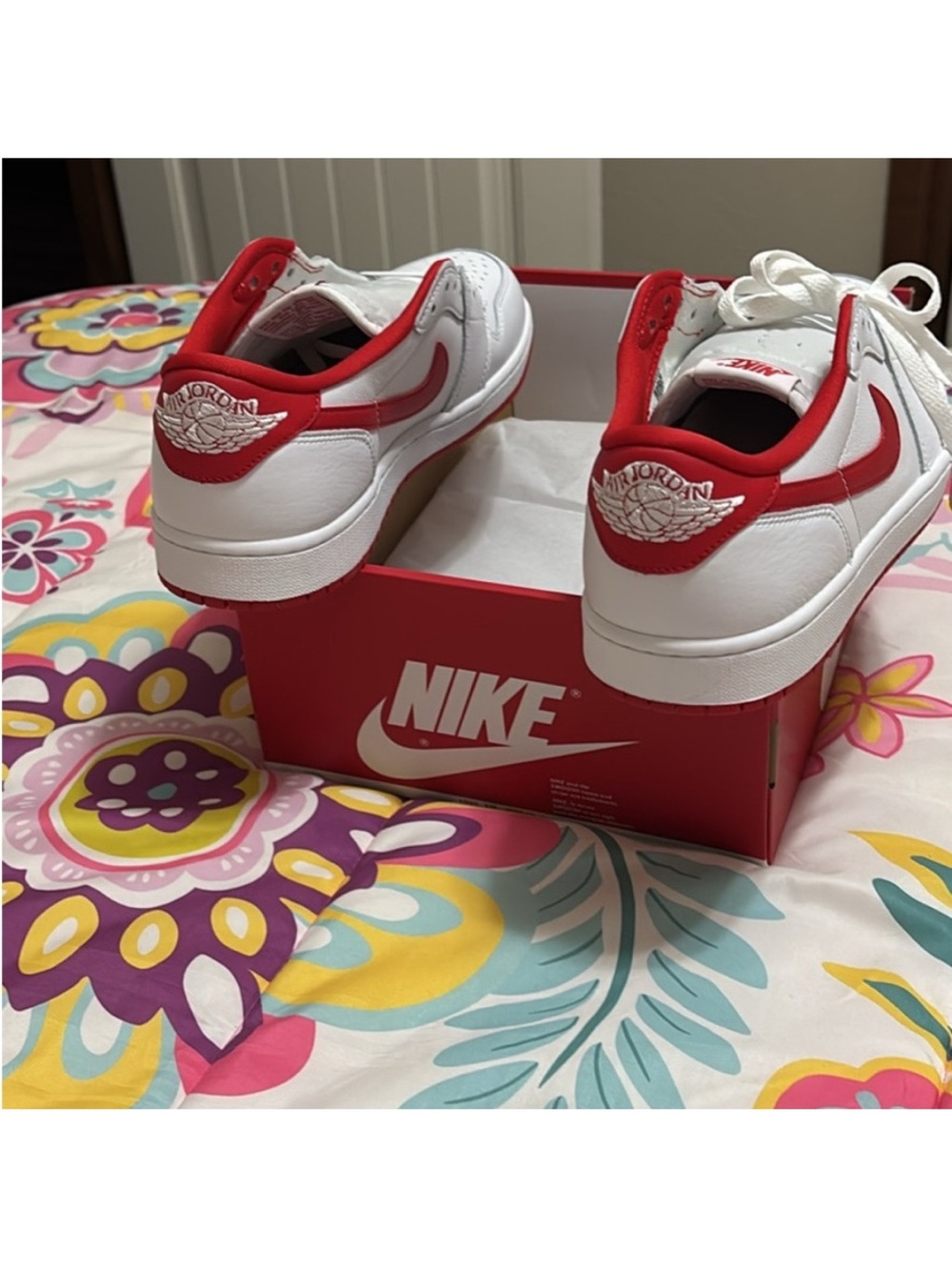 Jordan 1 low Retro Men's White and Red Low-Top Athletic Shoes - Picture 3 of 7